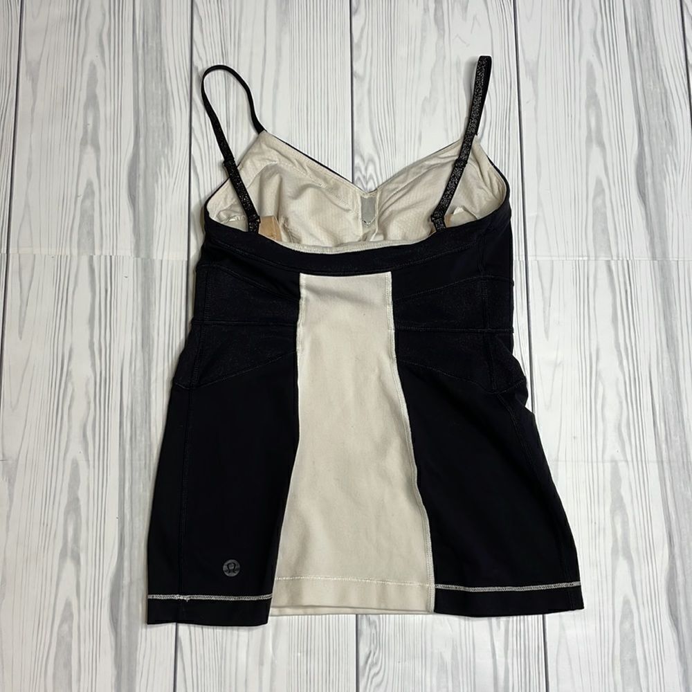 Lululemon Color Block Black And White Elongate Ta… - image 5